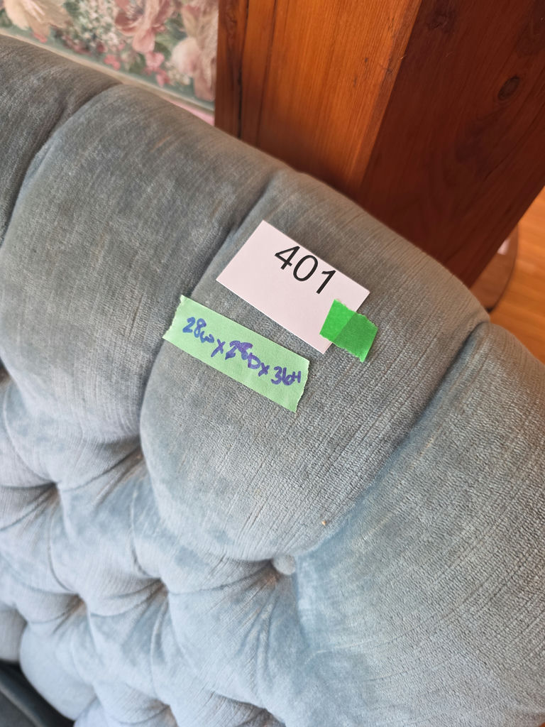 Blue tufted  Armchair C - image 5 of 6