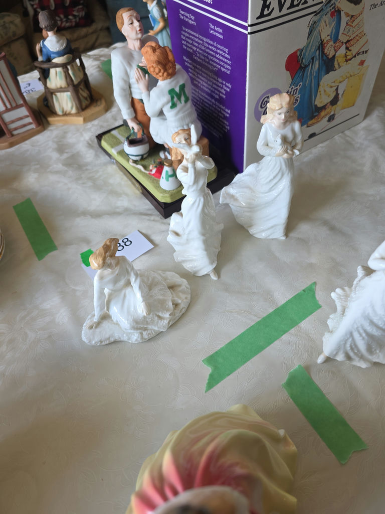 Royal Doulton Figurines A - image 3 of 3