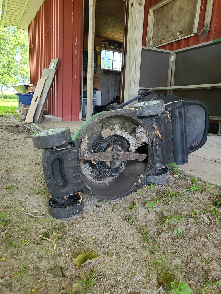 Green Lawn Mower A - image 8 of 8