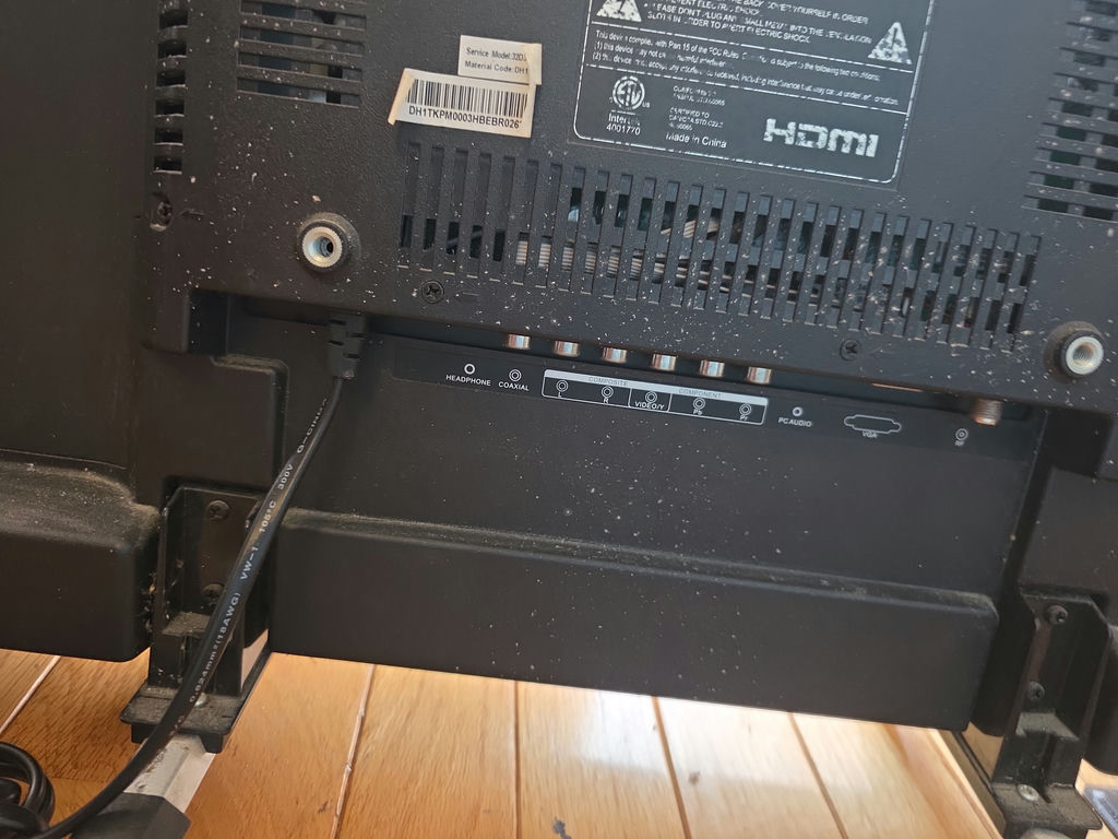 Haier flat-screen Television  A - image 2 of 3