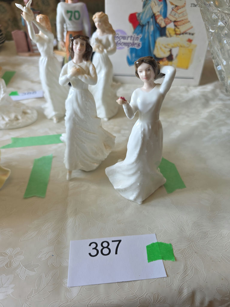 Royal Doulton Figurines A - image 3 of 3