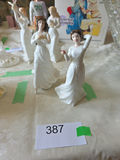 Royal Doulton Figurines A - thumbnail 3 of 3