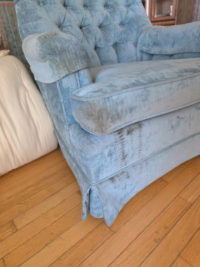 Blue tufted  Armchair C - image 2 of 6