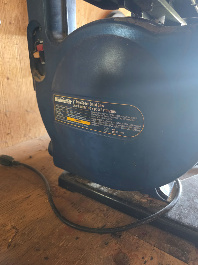 Mastercraft 9-inch two-speed Band Saw B - image 4 of 7