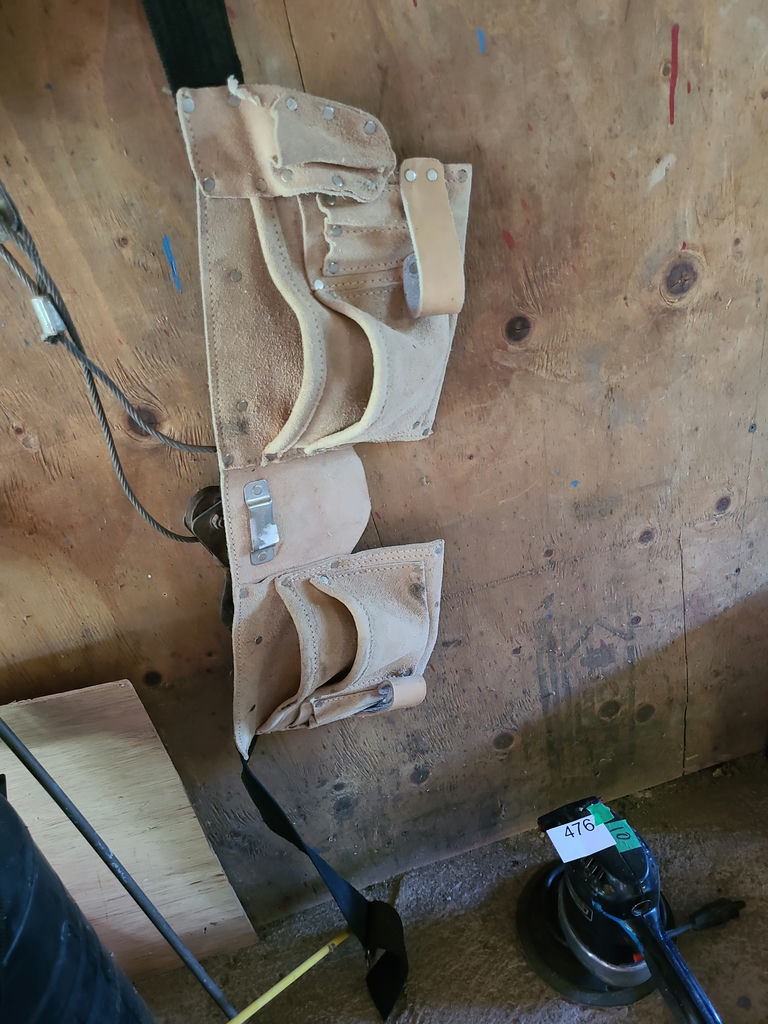 Hand Tools and Hardware B - image 3 of 8