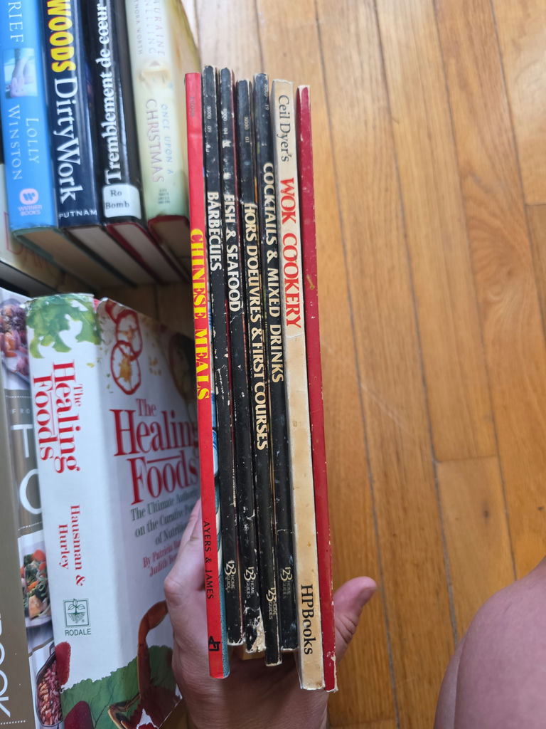 Books and Cookbooks B - image 7 of 7