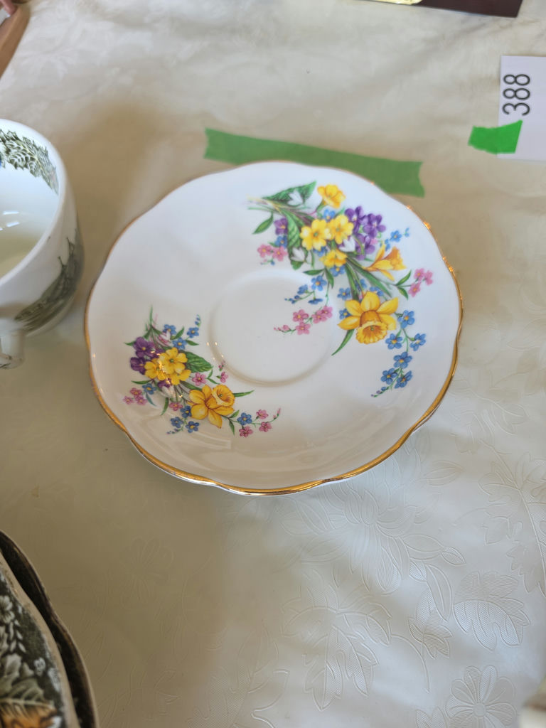 English China Dinnerware B - image 12 of 19