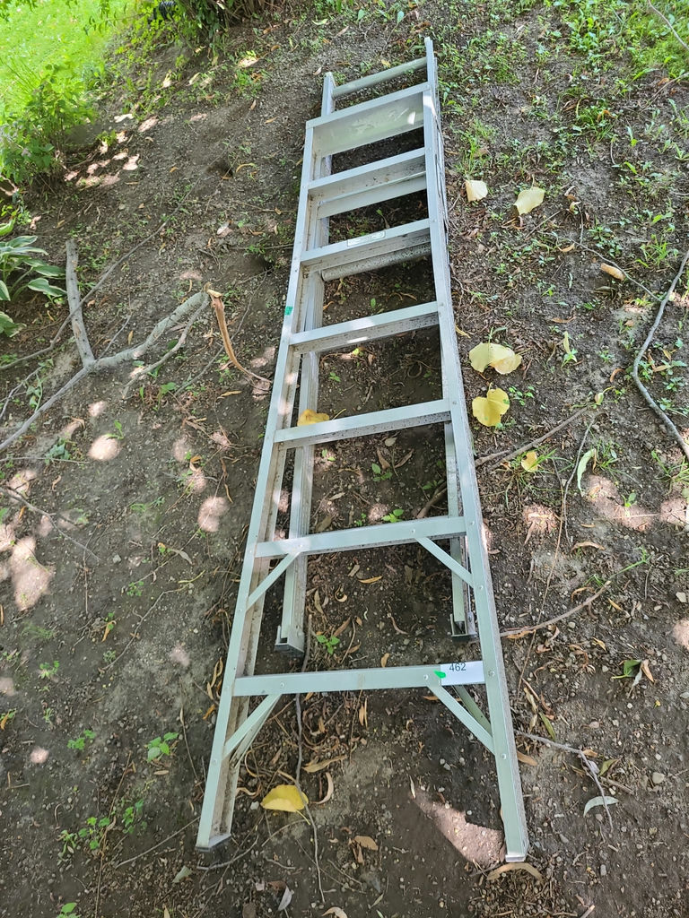  Aluminum Ladder A - image 2 of 8
