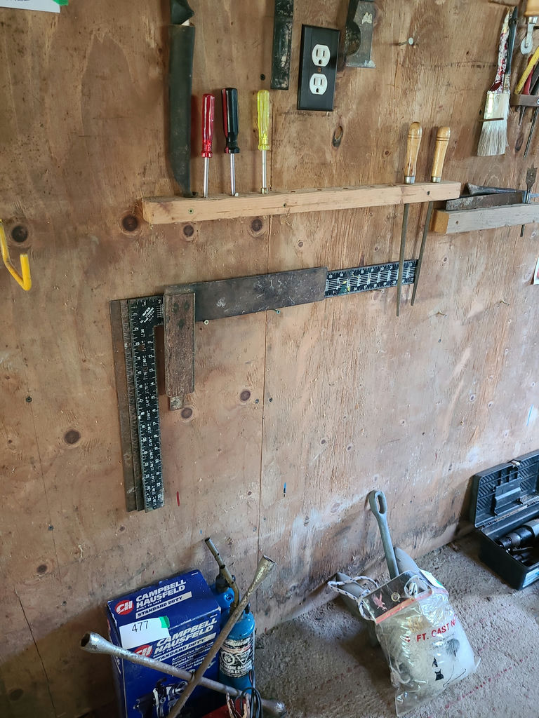 Hand Tools and Hardware B - image 4 of 8