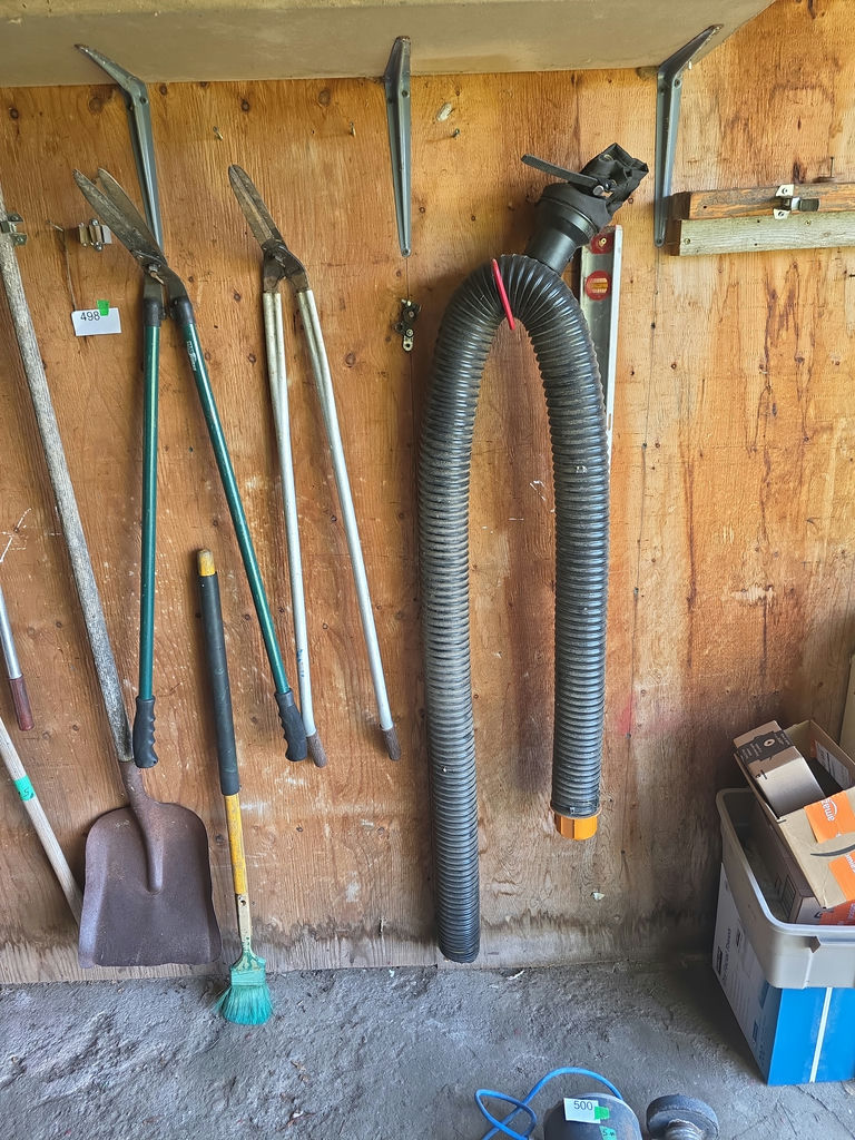 Garden Tools and More B - image 4 of 5