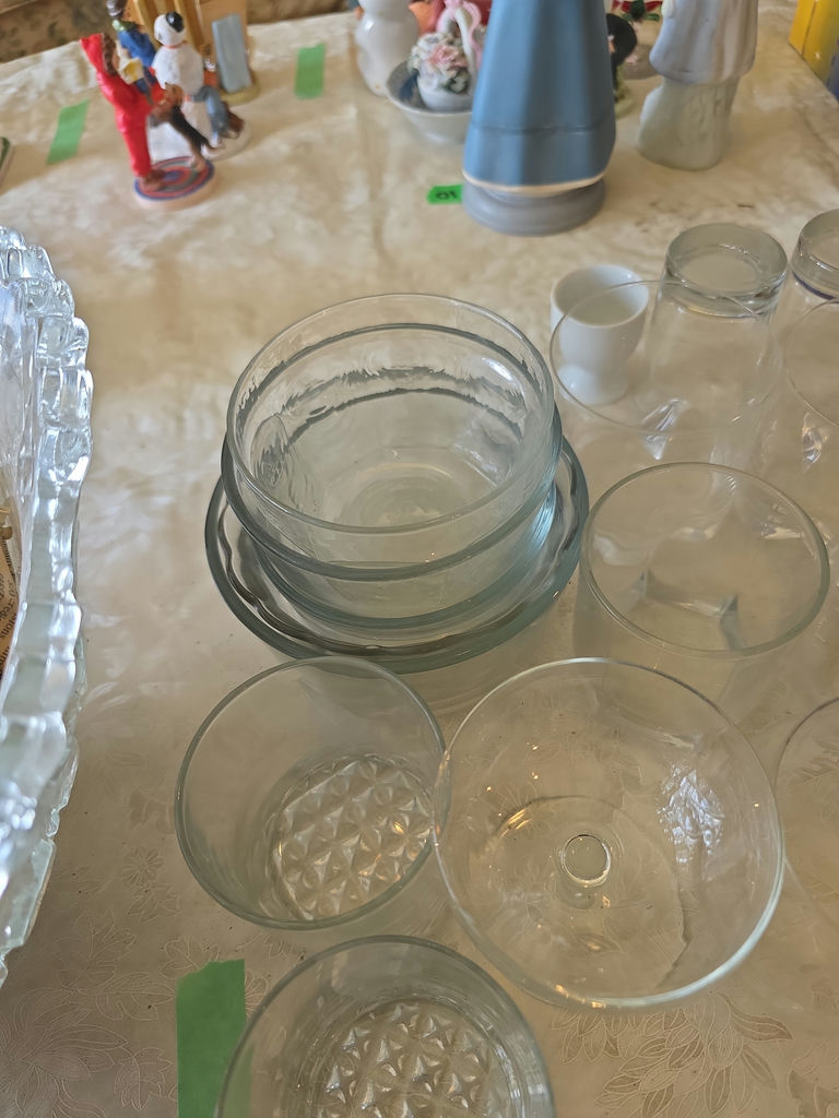 Glassware B - image 5 of 5