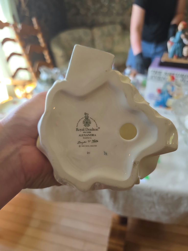 Royal Doulton Alexandra Figurine A - image 4 of 4