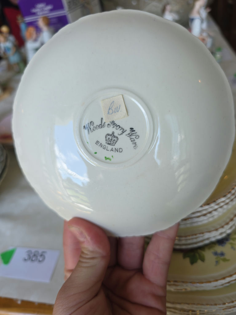 English China Dinnerware B - image 3 of 19