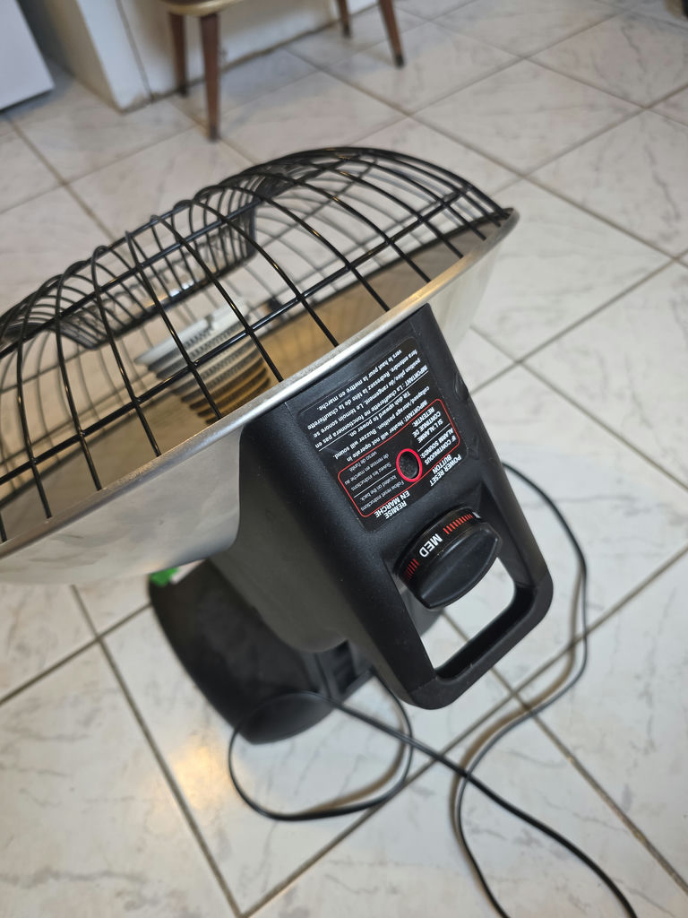 Presto HeatDish Tilt Heater A - image 2 of 2