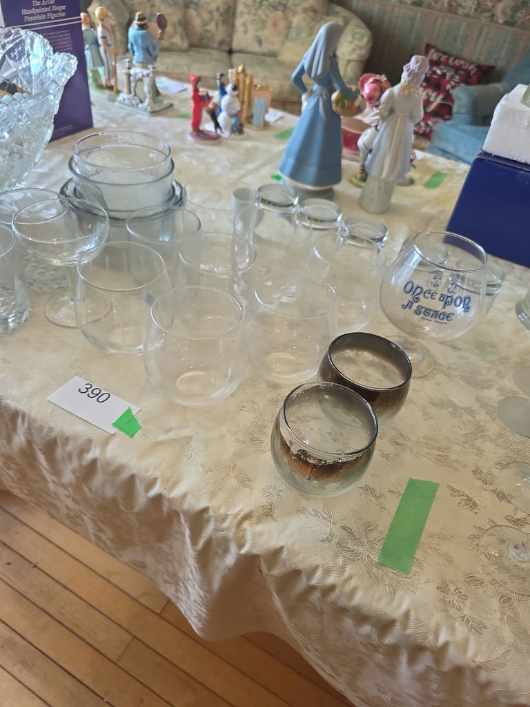 Glassware B - image 2 of 5