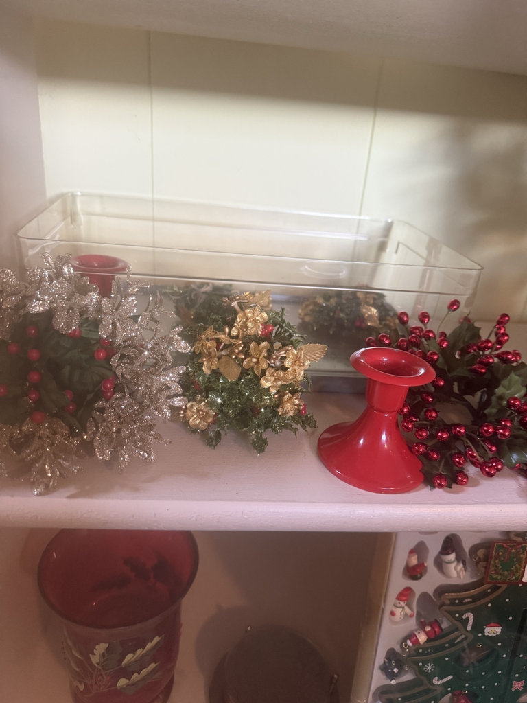Christmas decorations and lighting items - image 2 of 10