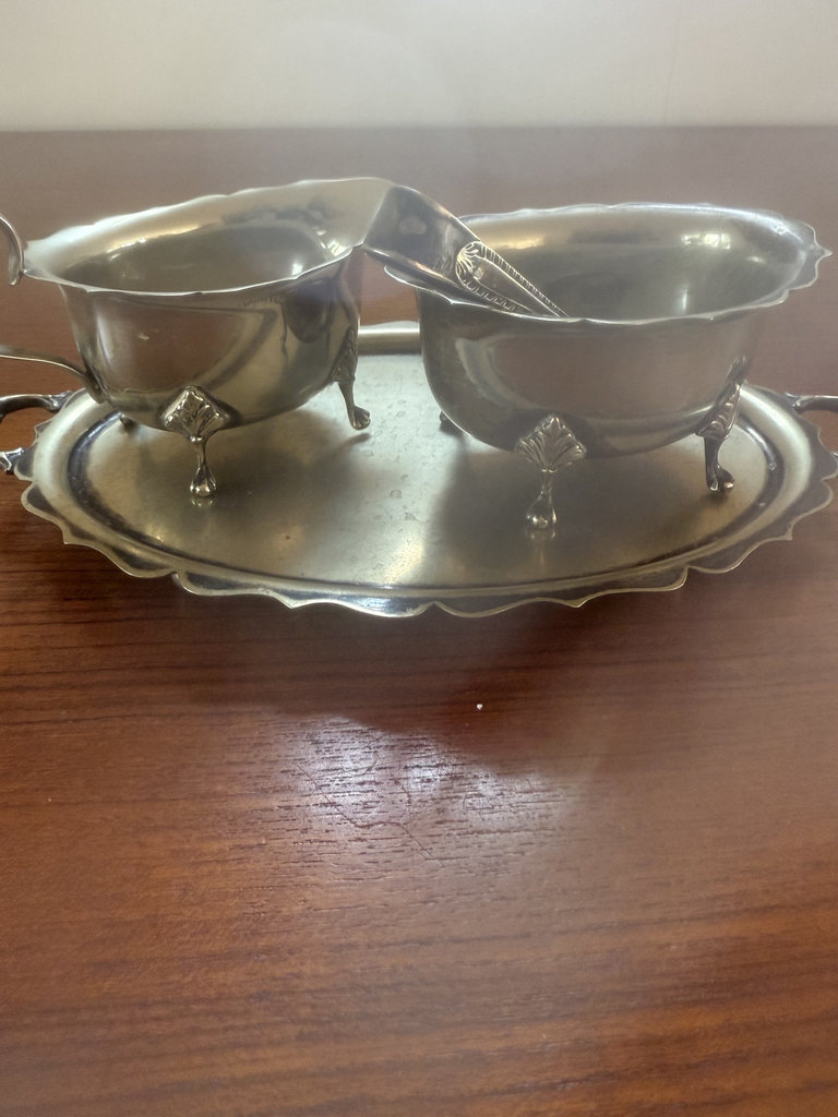 Silver-plated footed bowls on oval tray with tongs - image 1 of 6