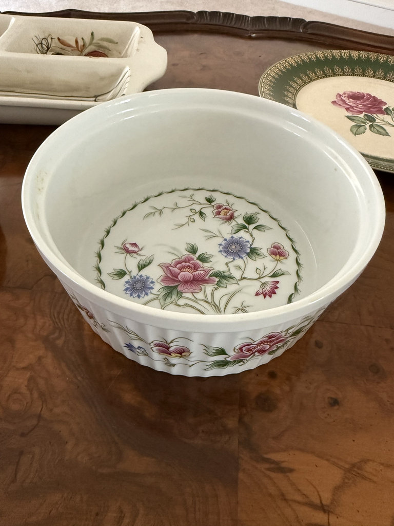 Assorted vintage ceramic dishware and bakeware with floral and fruit motifs - image 5 of 13