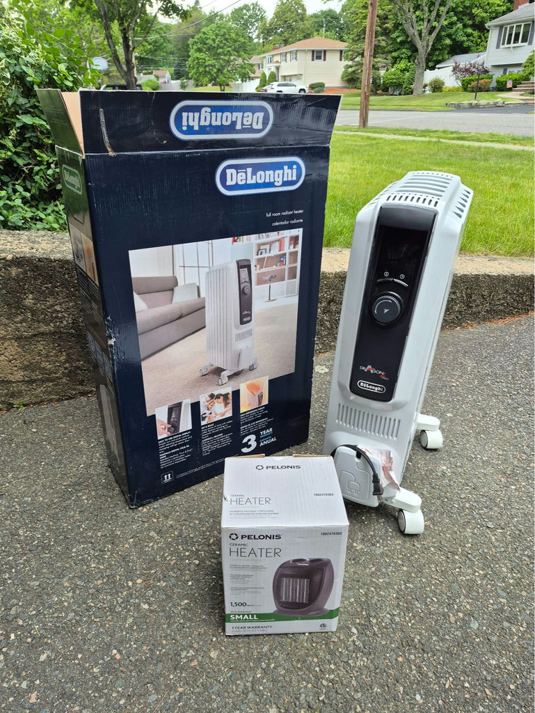 DeLonghi Dragon Space Heater and Pelonis Space Heater - image 1 of 2