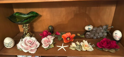 Assorted Decorative Floral items - Image 1 of 2