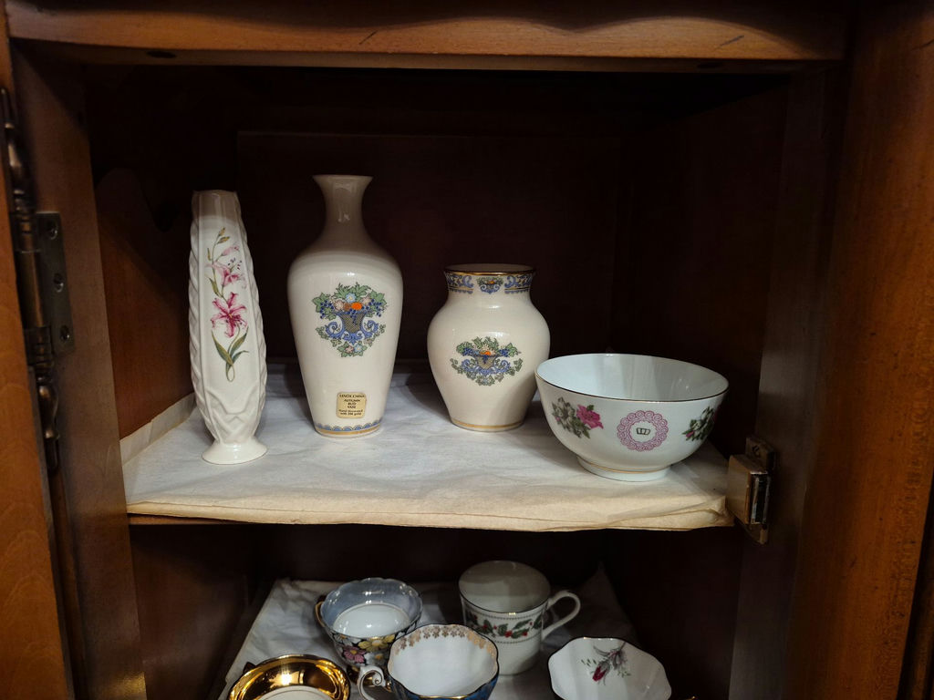 Lenox Autumn Vase and assorted porcelain vases and bowls - image 1 of 5