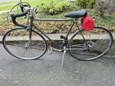 Road Bicycle with Bellwether Seat Bag - Image 1 of 3