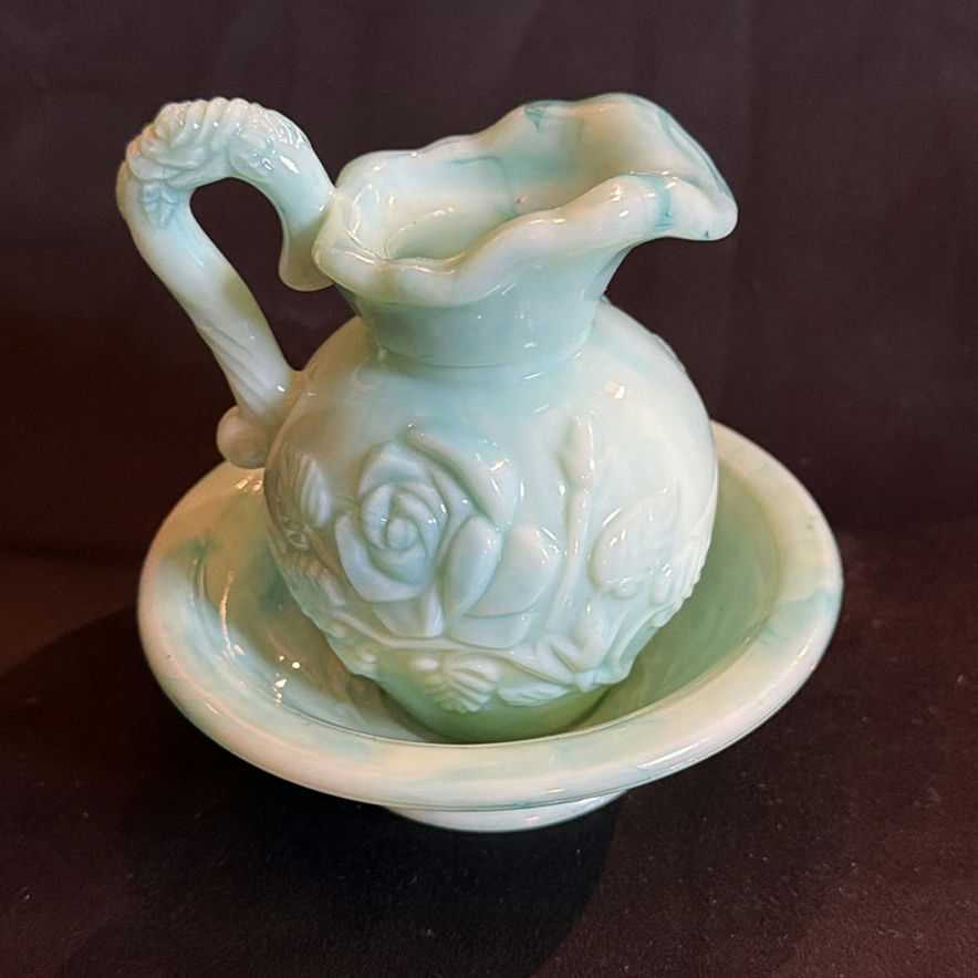 Vintage Avon Mini Pitcher & Wash Basin 1970's - image 1 of 6