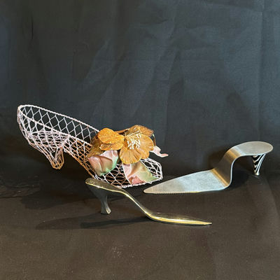 High Heel Cake/Pie/Food Servers Including Wild Eye Designs - Image 1 of 5