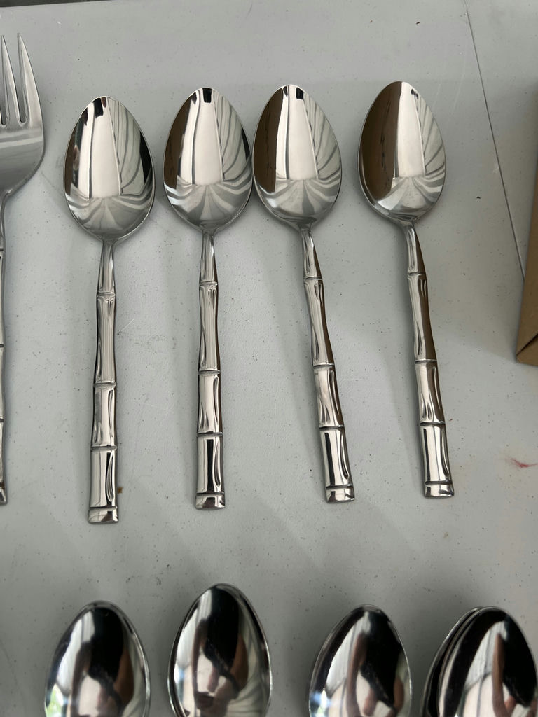 Silverware stainless set in wooden box - image 5 of 11