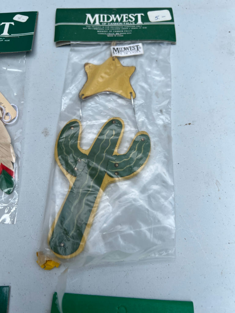 Decorative hanging ornaments assortment from Midwest Importers - image 4 of 7