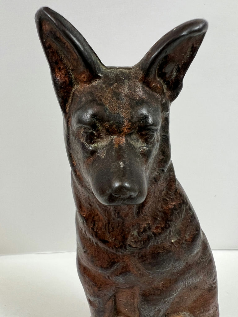 VINTAGE Cast iron dog statue doorstop - image 1 of 5