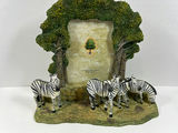 Zebra Figurines in a Grass-Diorama with Tree Arch - thumbnail 1 of 4
