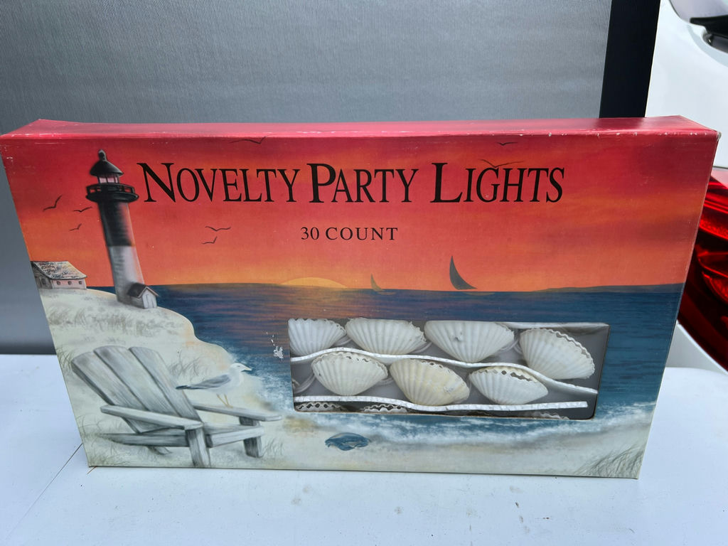 BRAND NEW LOT OF 4 BOXES - Shell-shaped novelty party lights (30-count) - image 2 of 3