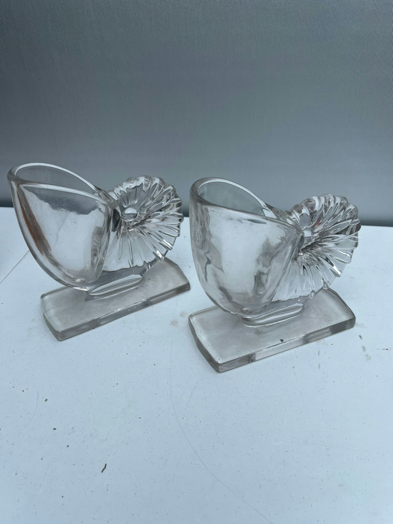 Pair of clear glass holders with fluted backs - image 1 of 4
