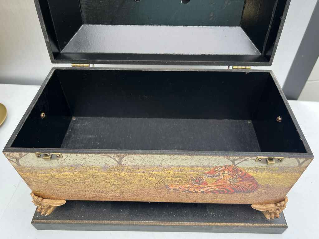 Tiger-themed decorative storage box with brass clasps and ornate feet - image 4 of 4