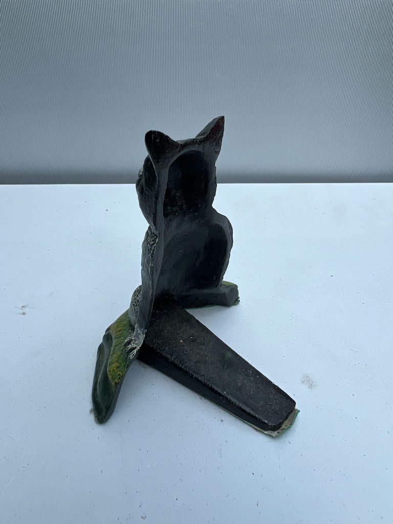 HEAVY CASTED DOORSTOP - Black cat figurine on green base - image 3 of 4