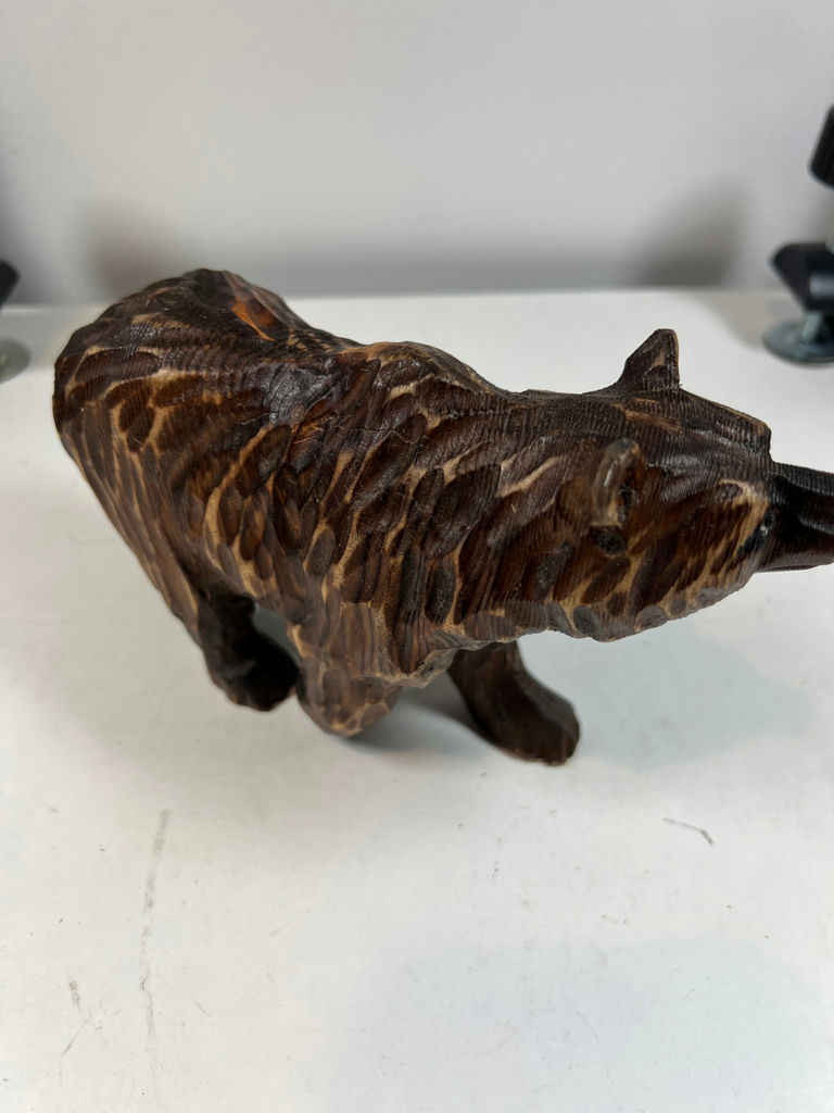 Carved wooden bear sculpture - image 3 of 4
