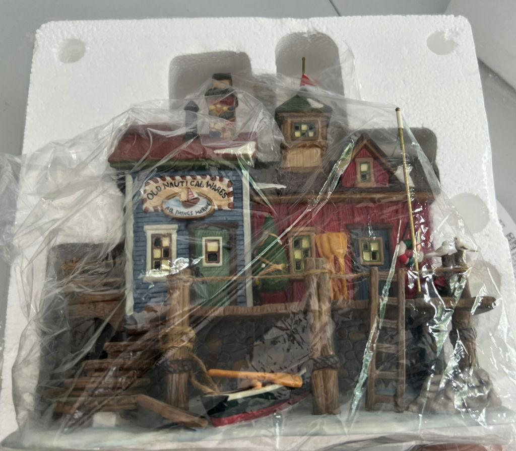 Harborside Village Deluxe Porcelain Lighted House - image 4 of 5