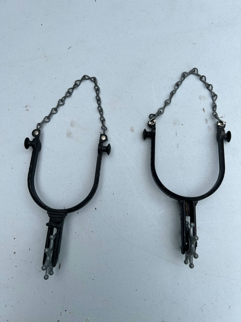 Pair of vintage black metal STIRRUPS - image 1 of 3