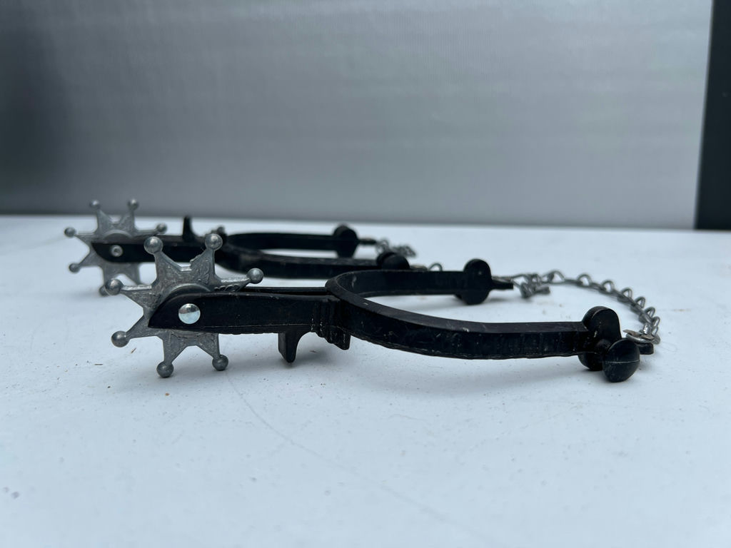 Pair of vintage black metal STIRRUPS - image 2 of 3