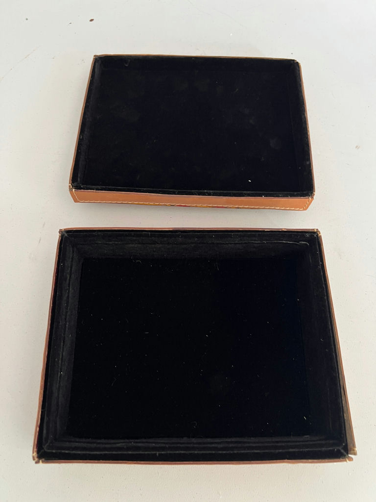 Leather jewelry box with turquoise centerpiece - image 2 of 3