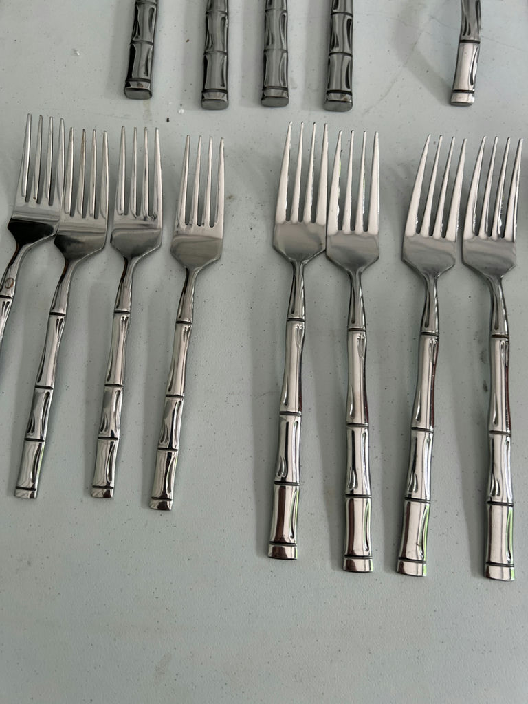 Silverware stainless set in wooden box - image 8 of 11