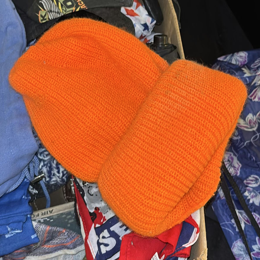 Assorted Hats, Beanies, Scarves, Gloves, and Bag - image 4 of 11