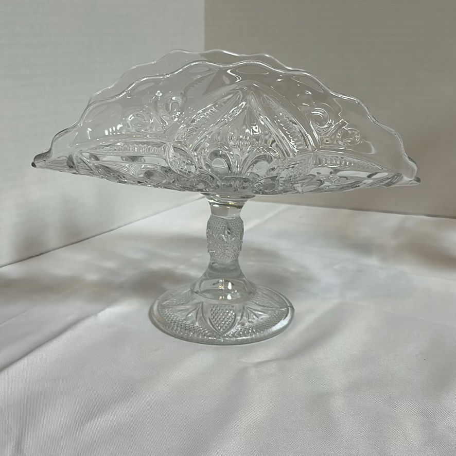 Assorted Clear Glass Serving Bowls and Pedestal Dishes - image 2 of 13
