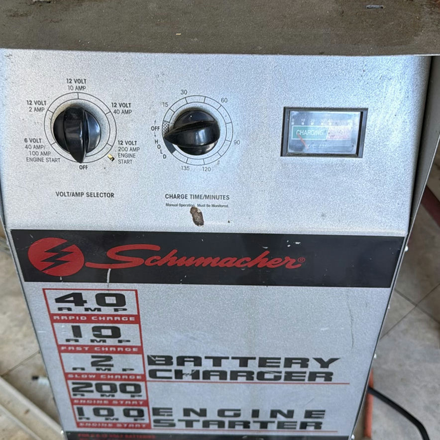 Schumacher Battery Charger and Engine Starter - image 2 of 4
