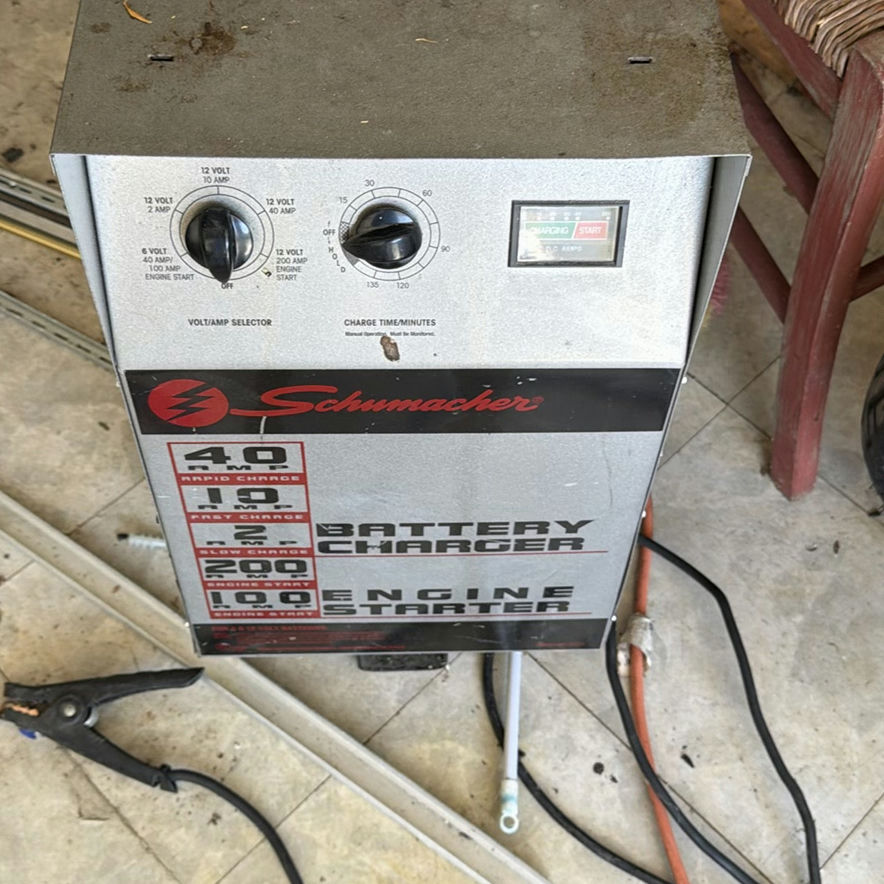 Schumacher Battery Charger and Engine Starter - image 4 of 4