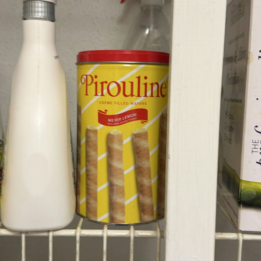 Assorted Food Tins and Household Cleaning Supplies - image 5 of 5