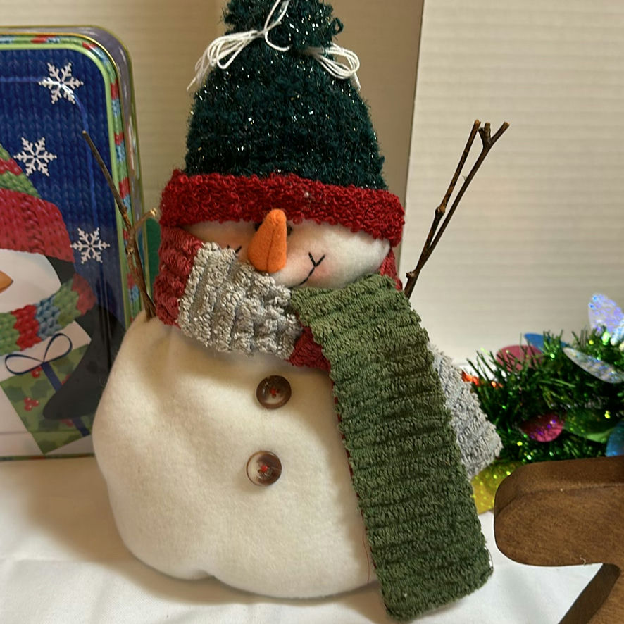 Christmas Holiday Decorations and Figurines - image 4 of 9
