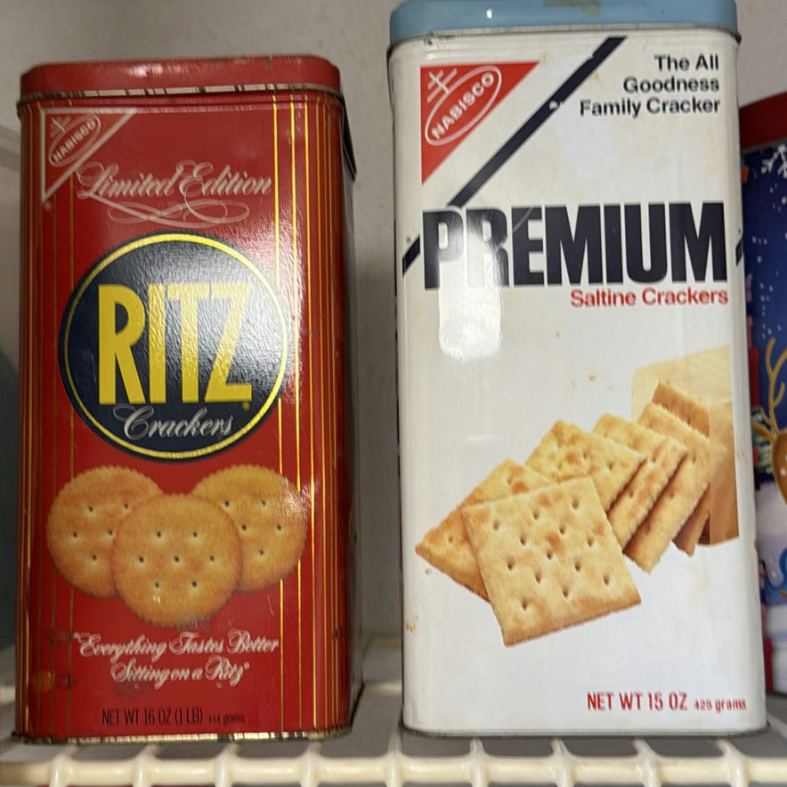 Assorted Food Tins and Household Cleaning Supplies - image 4 of 5