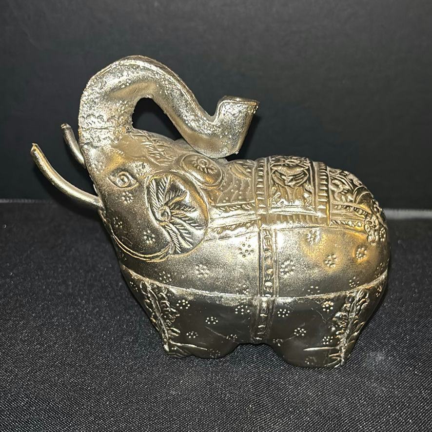 Three Elephant Figurines - image 3 of 4